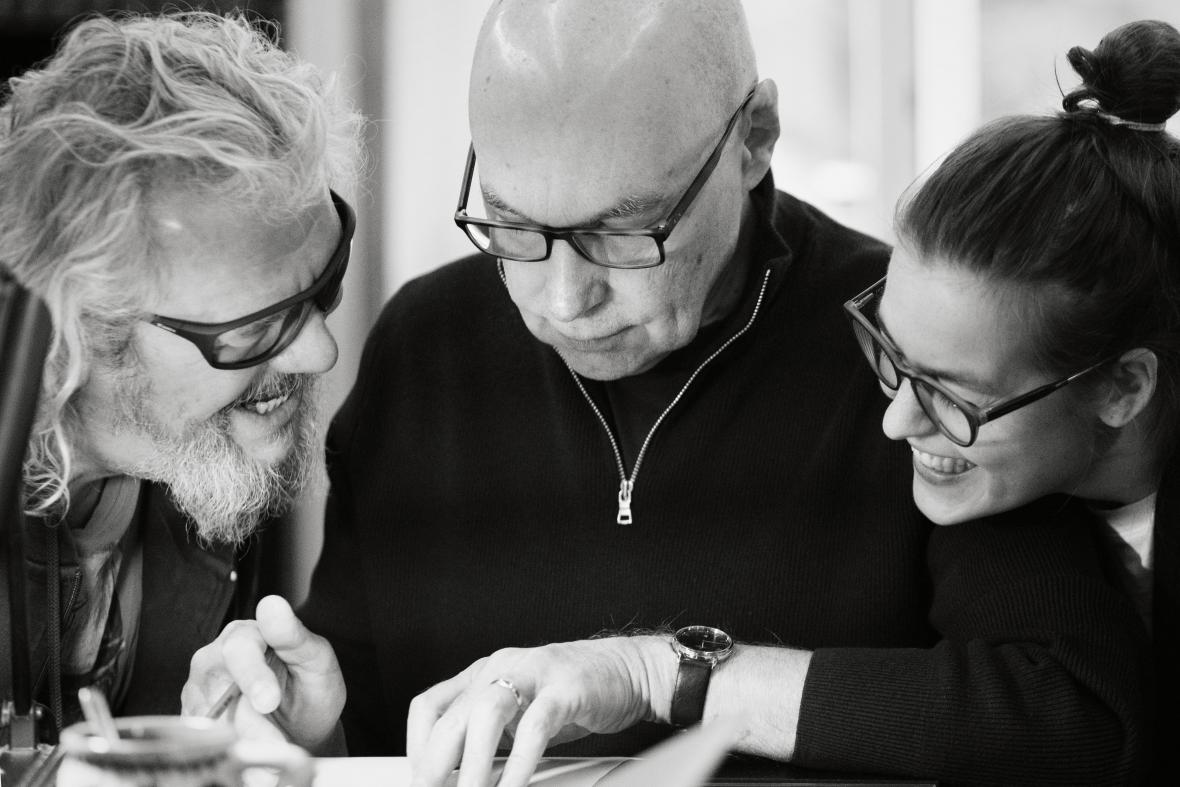 Milan Cimfe, Jaromír Honzák, Nikol Bóková (foto Zuzka Bönisch) Milan Cimfe, Jaromír Honzák, Nikol Bóková (foto Zuzka Bönisch)